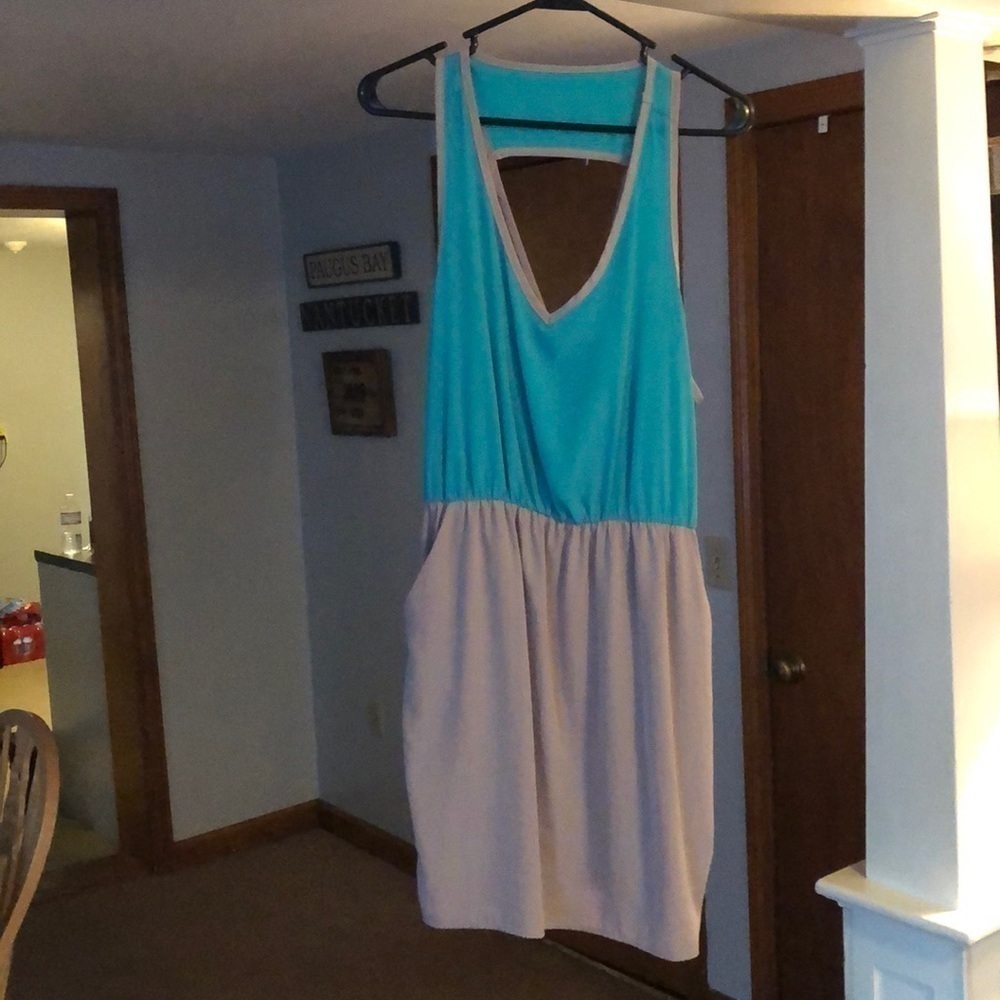 Dress​​​​​​​​​​​​